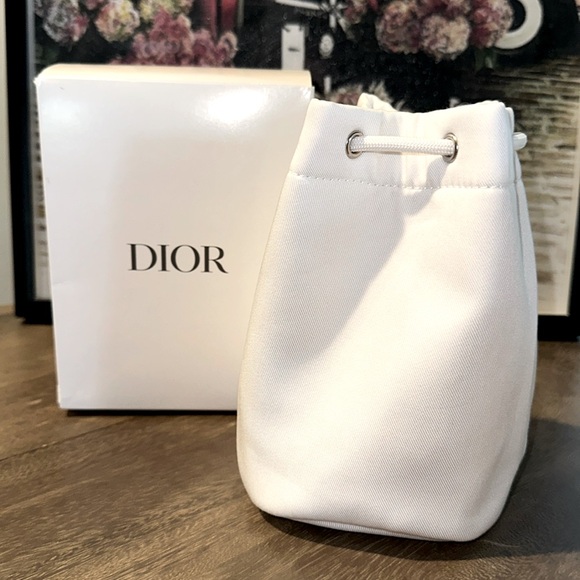 DIOR BEAUTE POUCH - Picture 2 of 4
